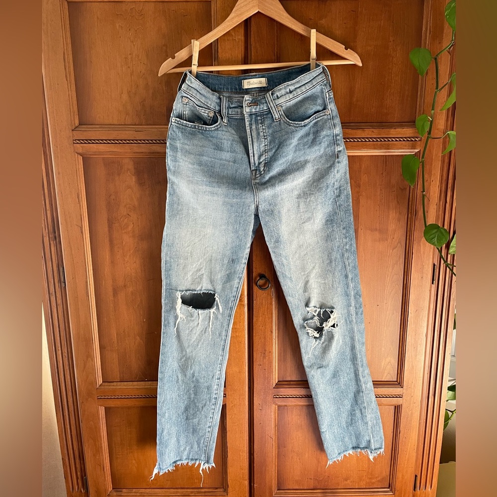 Madewell Distressed “The Perfect Vintage Jean” Size 26